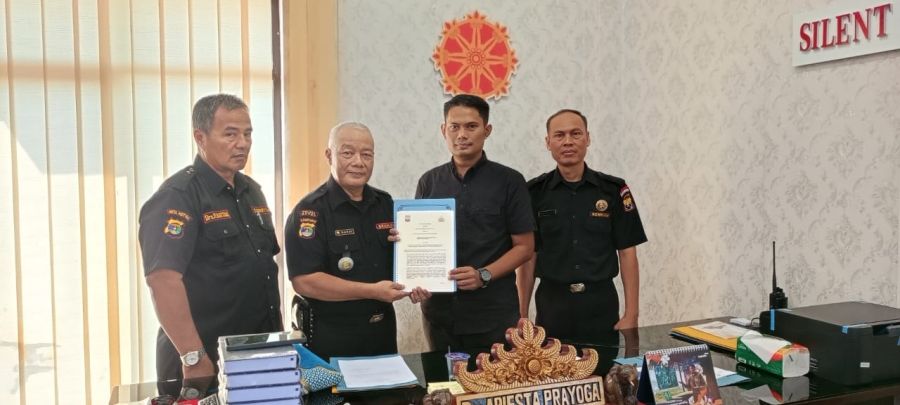Pengurus Senkom Kota Metro mengunjungi Polres Kota Metro